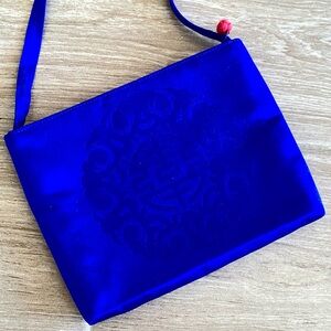 Shanghai Trio Elegant Blue Shoulder Bag